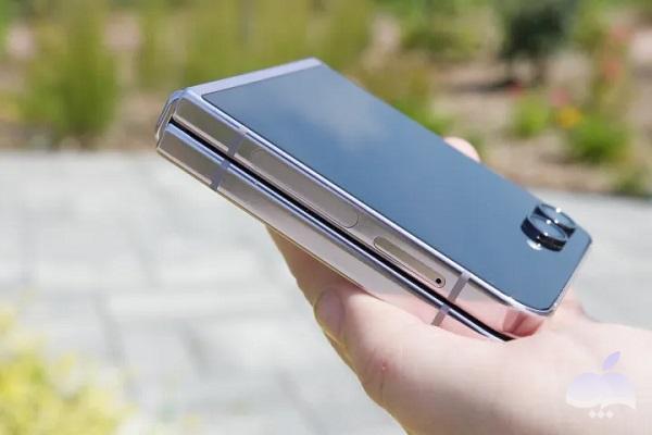 نقد و بررسی Samsung Galaxy Z Flip 5 در سیب تیپ